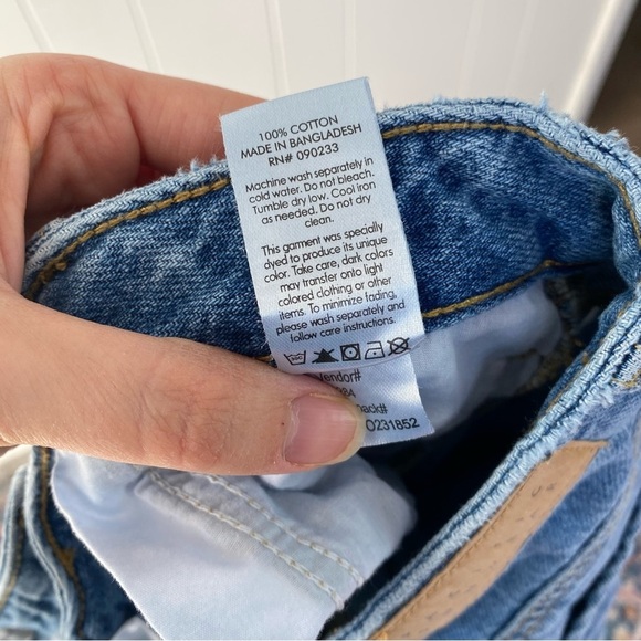 Pacsun Low Rise Baggy Light Wash Women's Size 26 Wide Leg Distressed Jeans - Picture 14 of 15